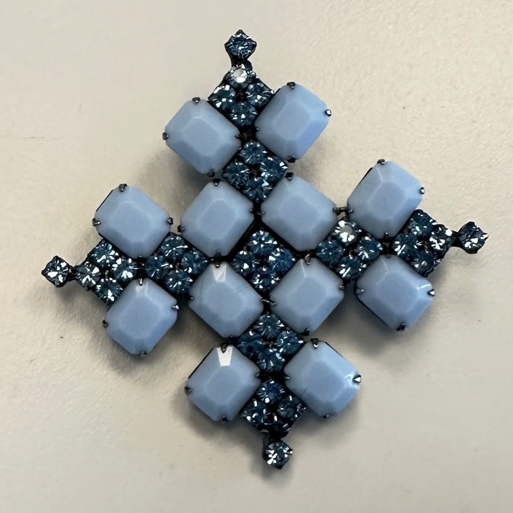 DANNY POLLAK - Pale Blue Milk Glass & Light Sapphire Crystal Geometric Brooch - Picture 7 of 11